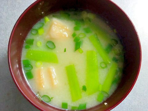 小松菜とお麩と小ネギの味噌汁